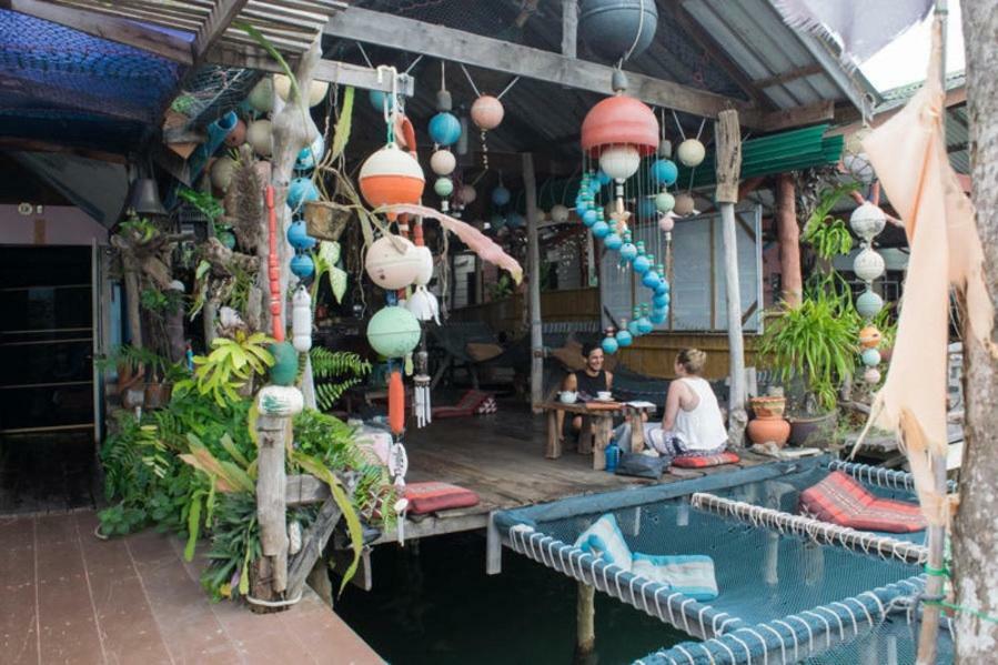 Peacock Hostel Ko Lanta Exterior foto
